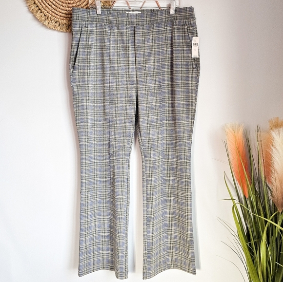Anthropologie, New, Knit Gray High Waist Plaid Academia Bootcut Pants, Size XL - Picture 2 of 11